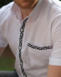 Camisa Bolsi Blanco c/ Negro