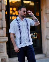 Guayabera de linho azul marinho